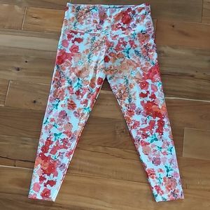 Women's Onzie Floral Leggings Size L